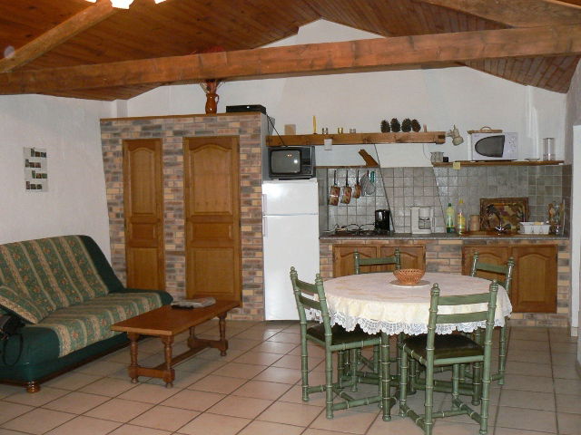 Independent Studio Beaumont 101938
