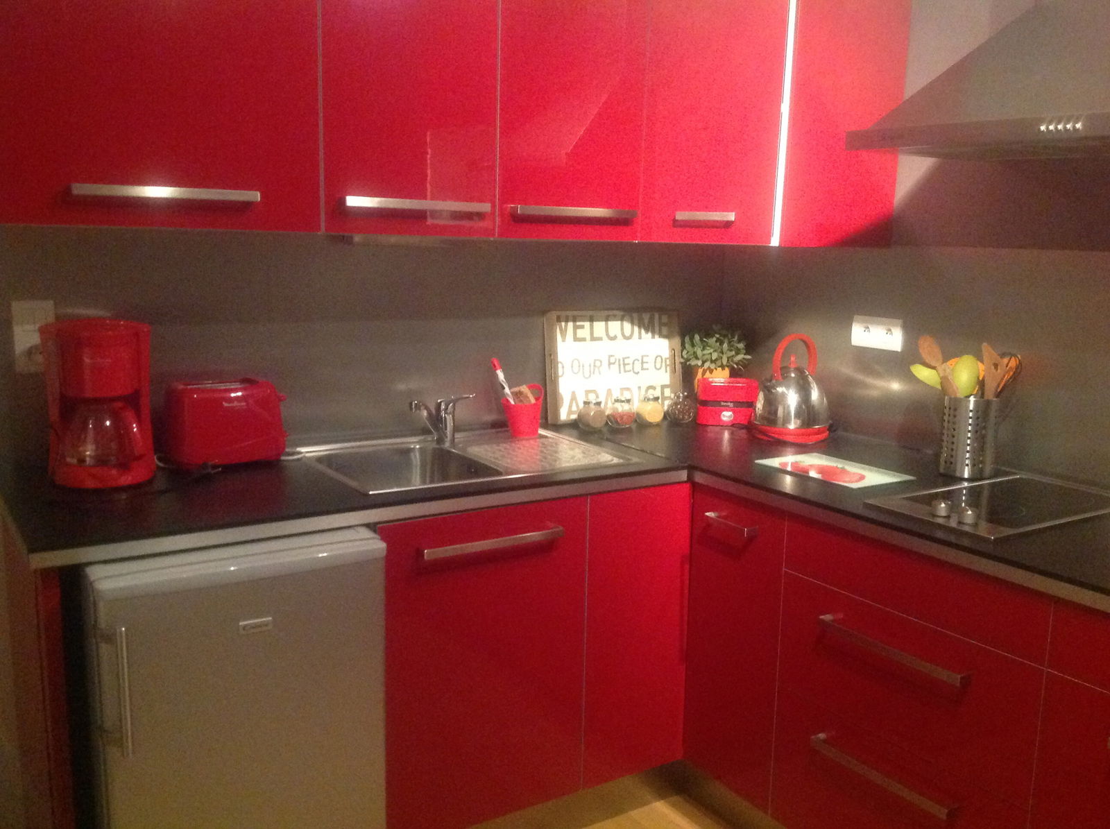 Entire Home Pernes-les-Fontaines 28570