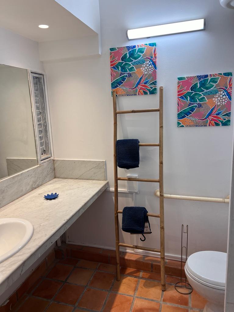 Independent Studio Schoelcher 264783