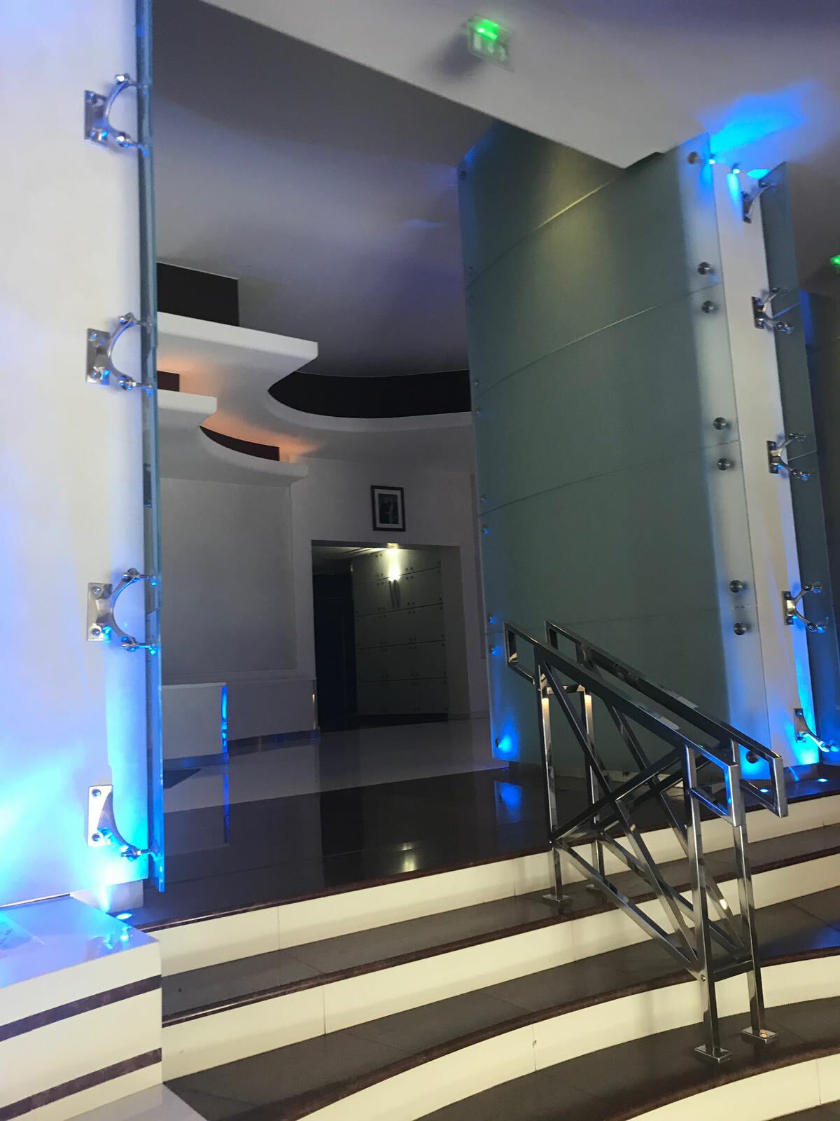 Independent Studio Monaco 206788
