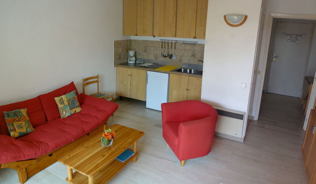 Itsenäinen Studio Nice 24297