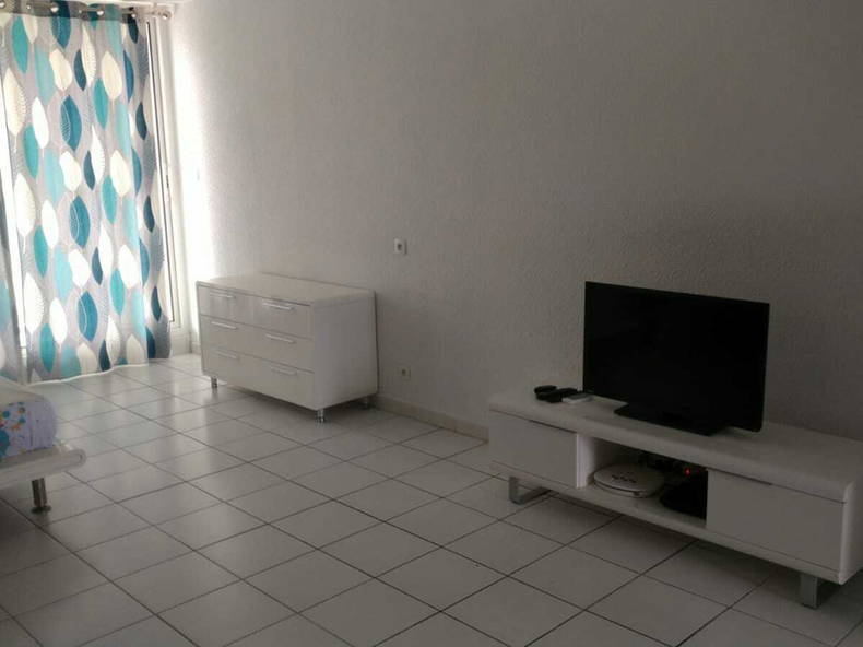 Entire Home undefined 124377-5