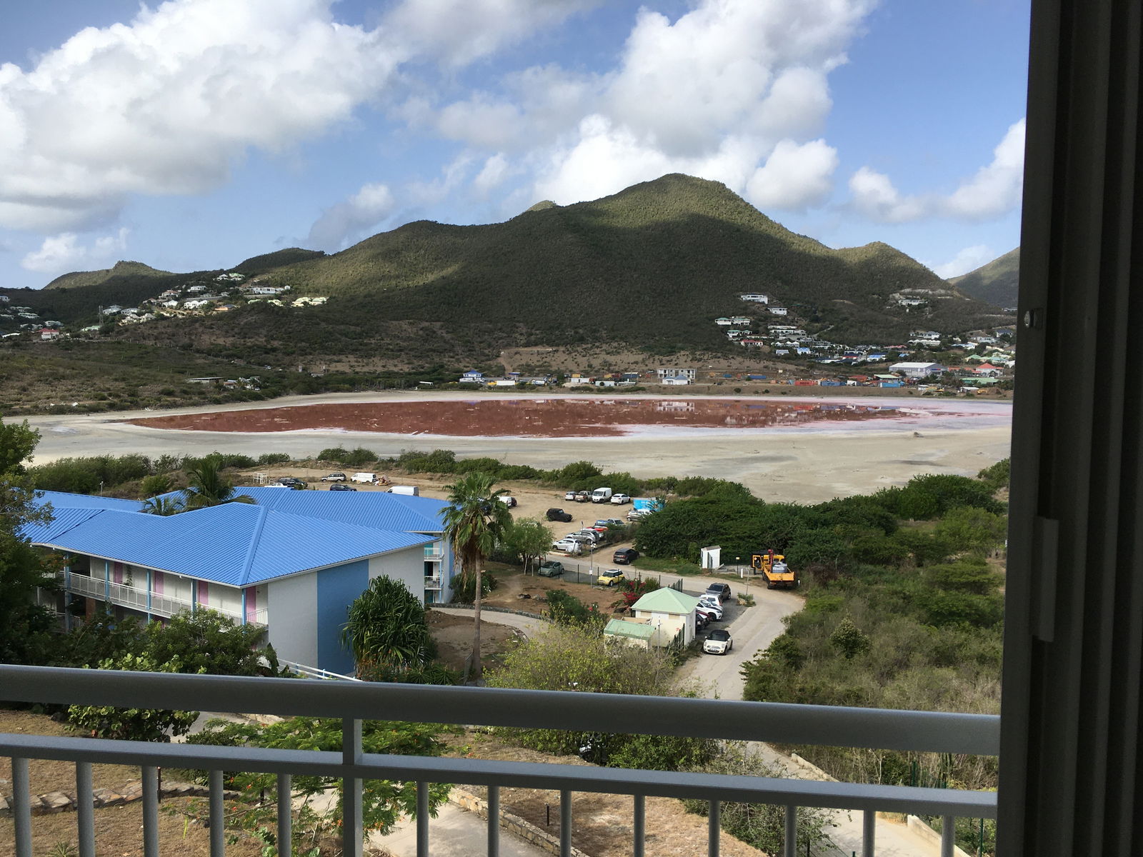 Independent Studio undefined 124377