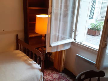Gesamte Unterkunft zur Miete in Paris - Foto 4 : Schlafzimmer-4