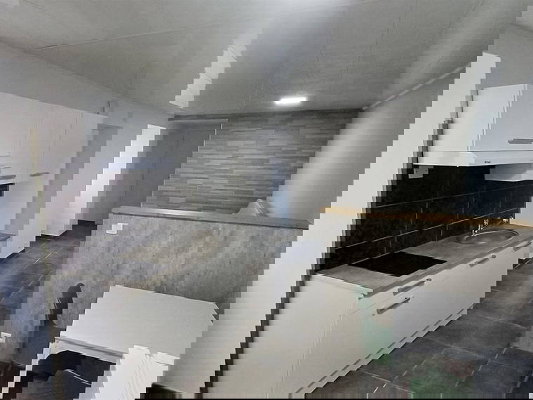 Studio Indépendant Saint-Denis-en-Bugey 596263