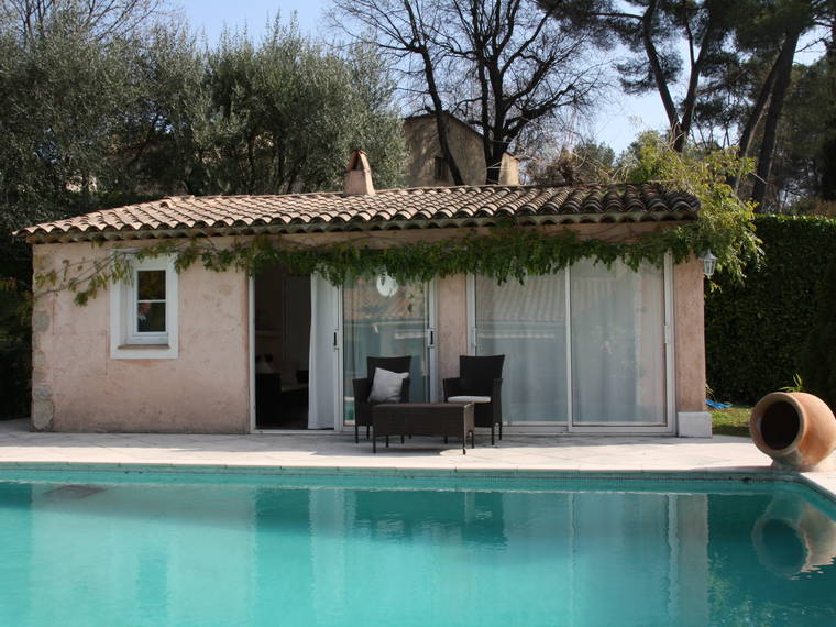 Homestay Roquefort-les-Pins 123871