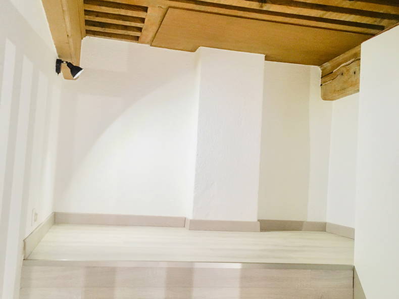 Entire Home Lyon 404243-3