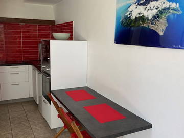 Room For Rent Piton 230708