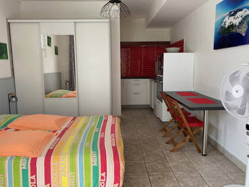 Room For Rent Piton 230708