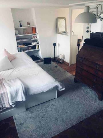 Independent Studio Paris 246761