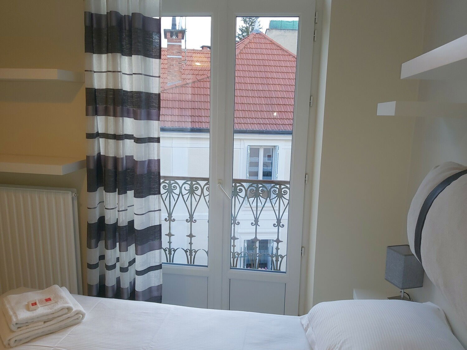 Independent Studio Vichy 304754