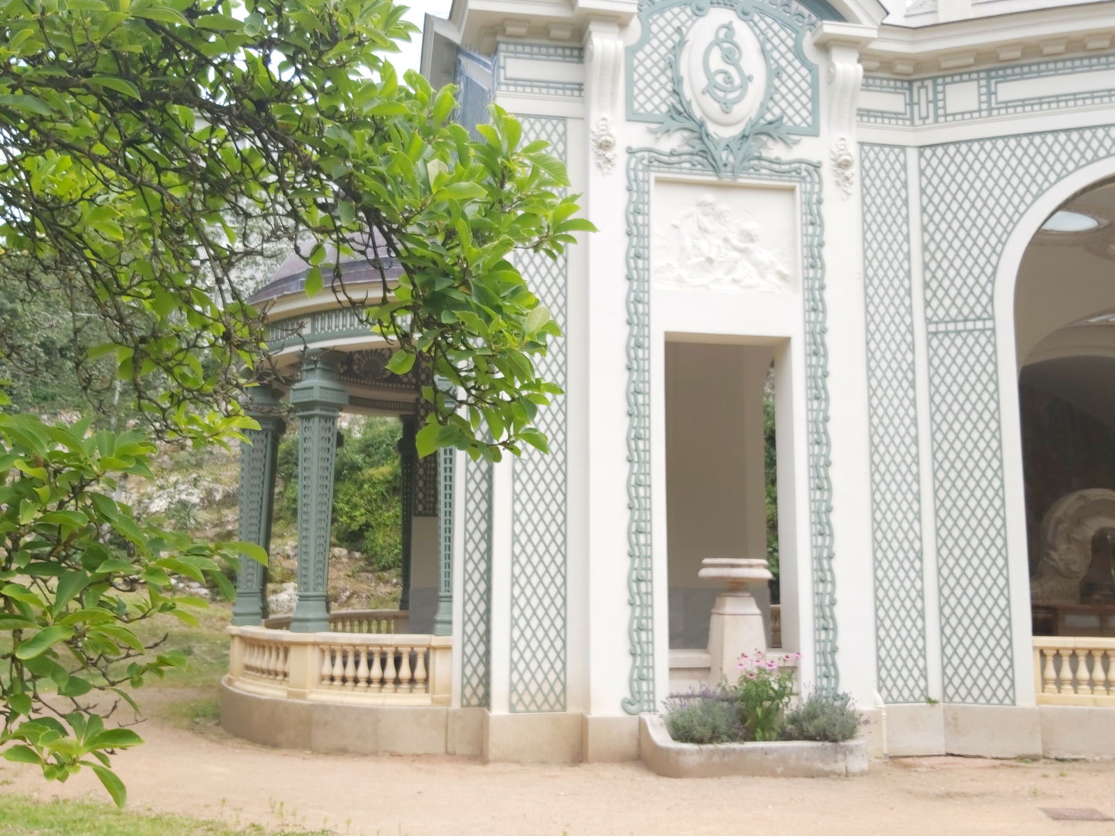 Independent Studio Vichy 238980