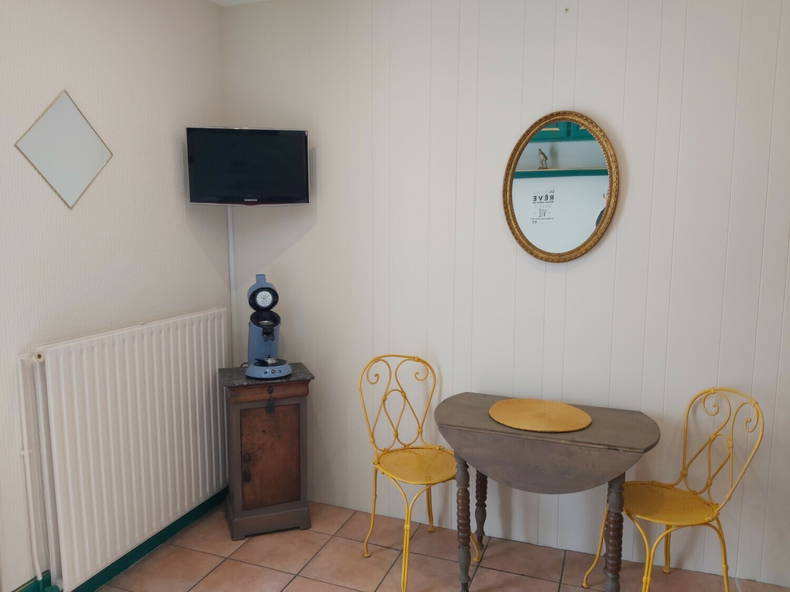 Entire Home Vichy 304751-2