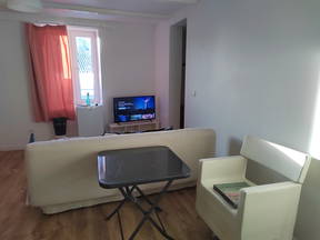 Furnished studio