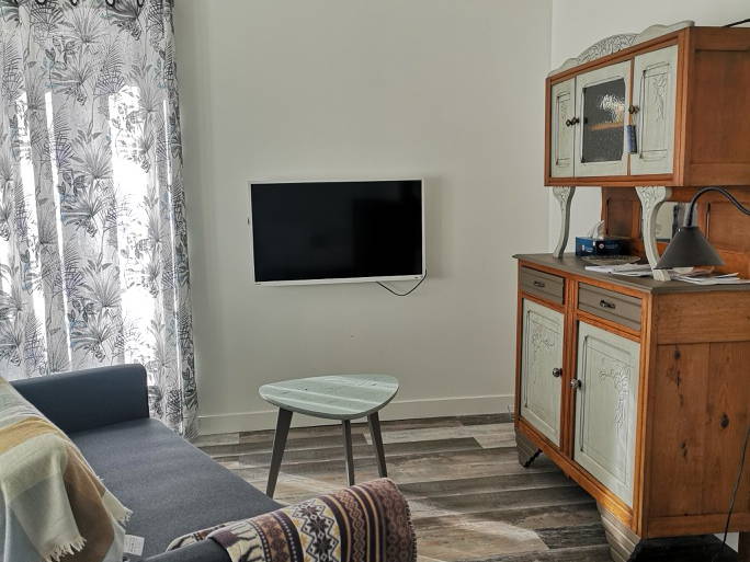 Entire Home Vasles 516145-4