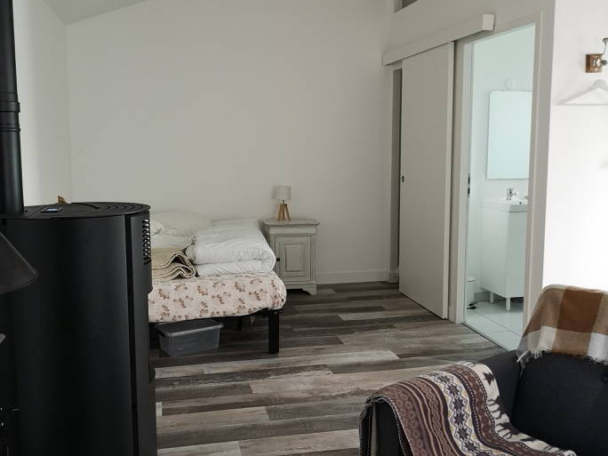 Entire Home Vasles 516145-5