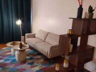 Entire Home Suresnes 438125-2