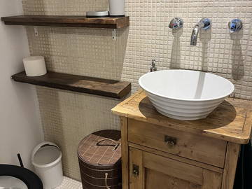 Logement entier à louer à Paris - photo 9 : salle de bain-9
