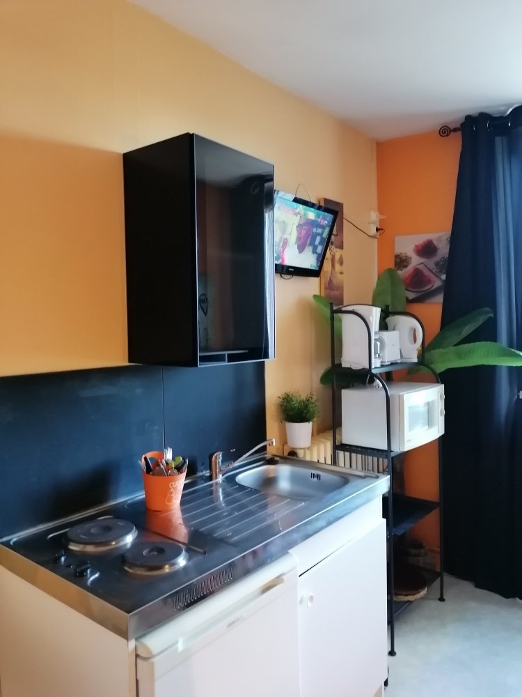 Itsenäinen Studio Nantes 100322