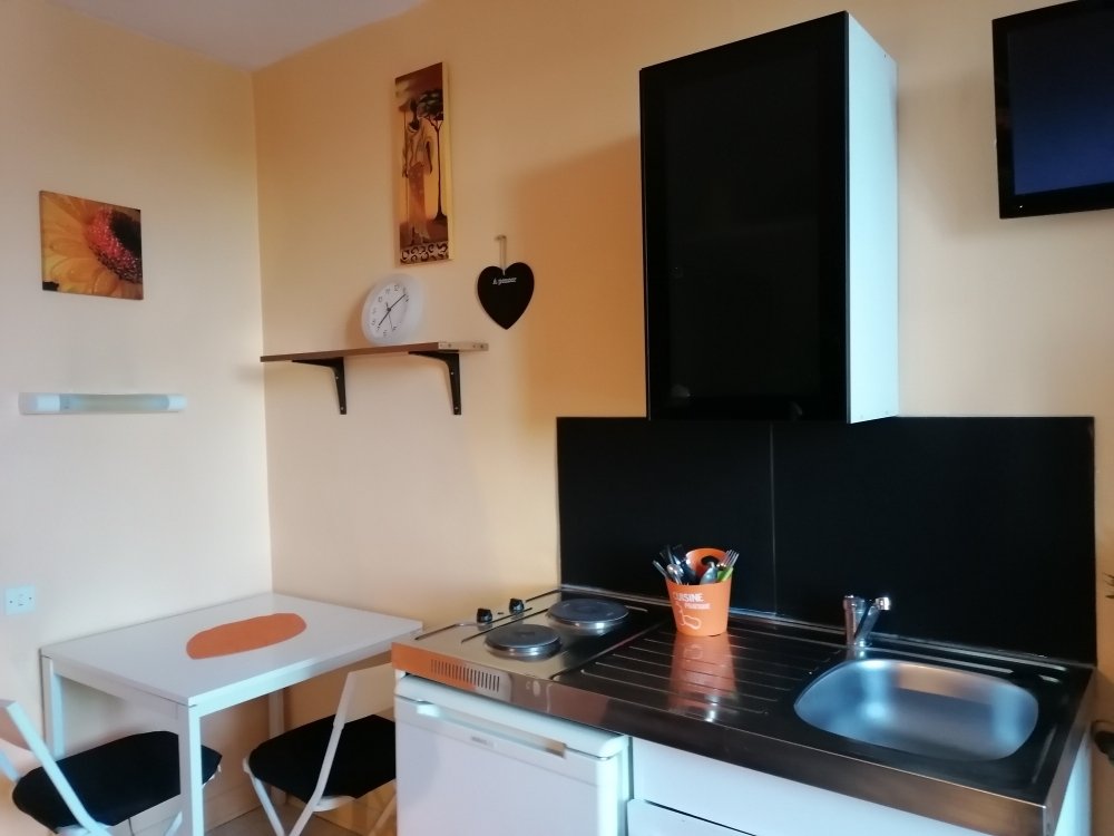 Itsenäinen Studio Nantes 100322