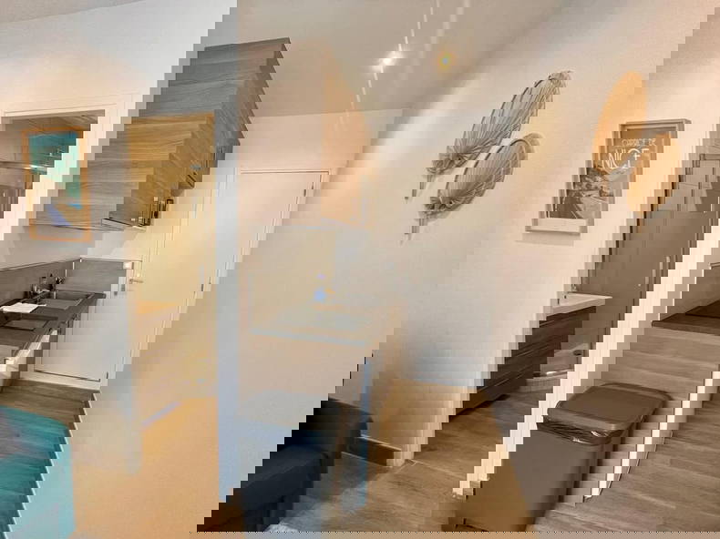 Entire Home Nice 438603-2