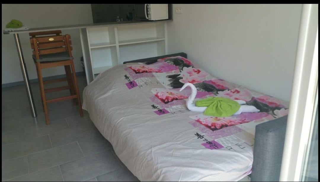 Studio Indépendant Saint-Victoret 200101