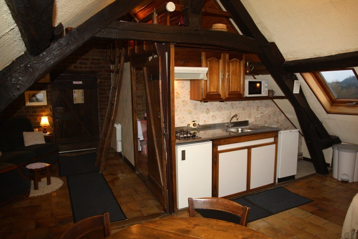 Independent Studio Monthodon 89258