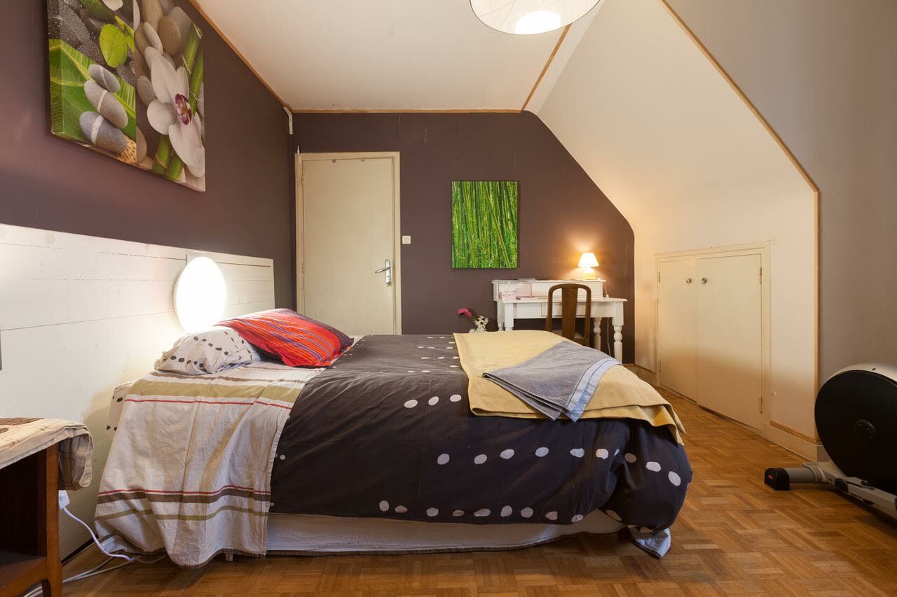 Unabhängiges Studio Plouédern 237237