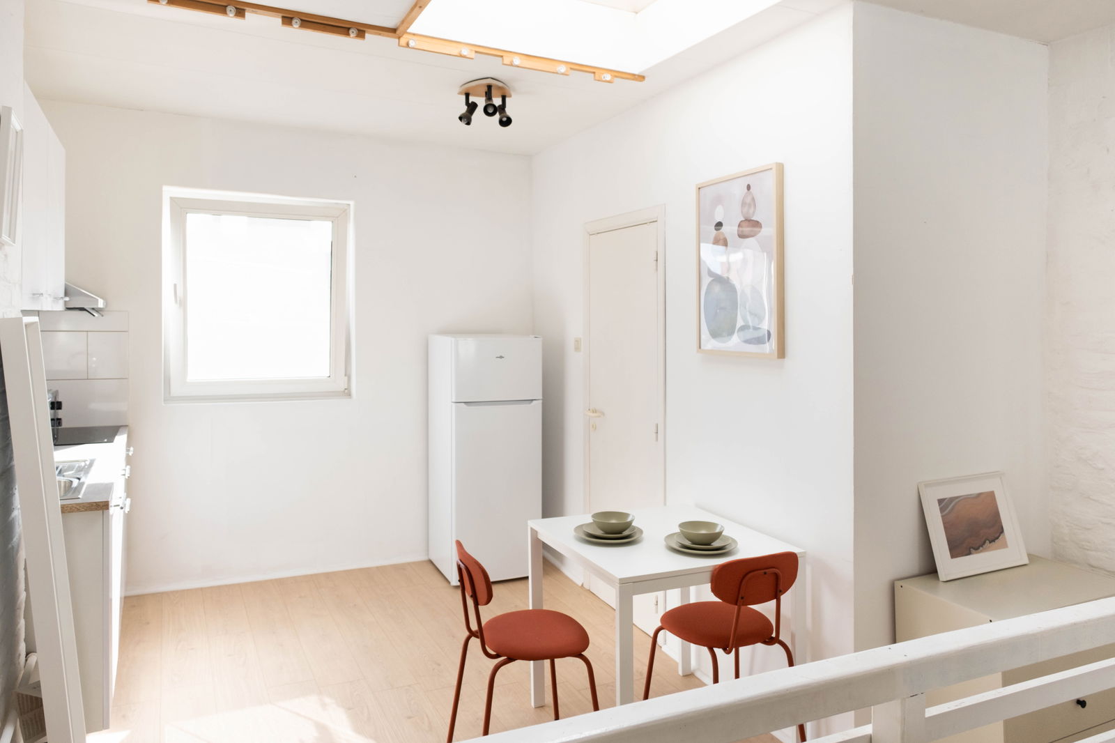 Kolokation Mons 296083