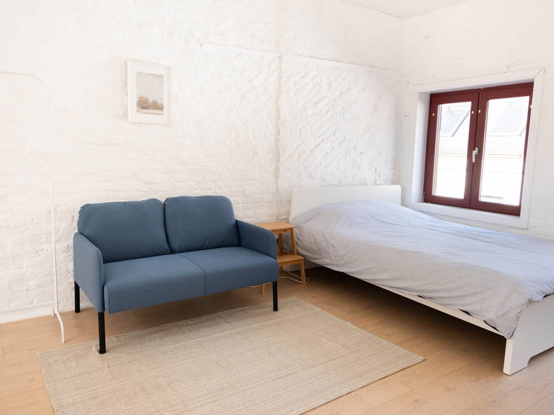 Kolokation Mons 296083-2