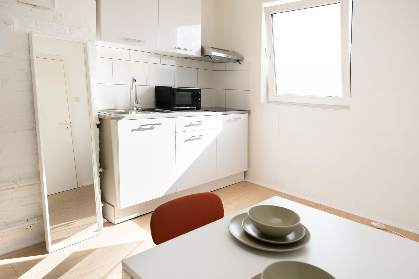 Kolokation Mons 296083