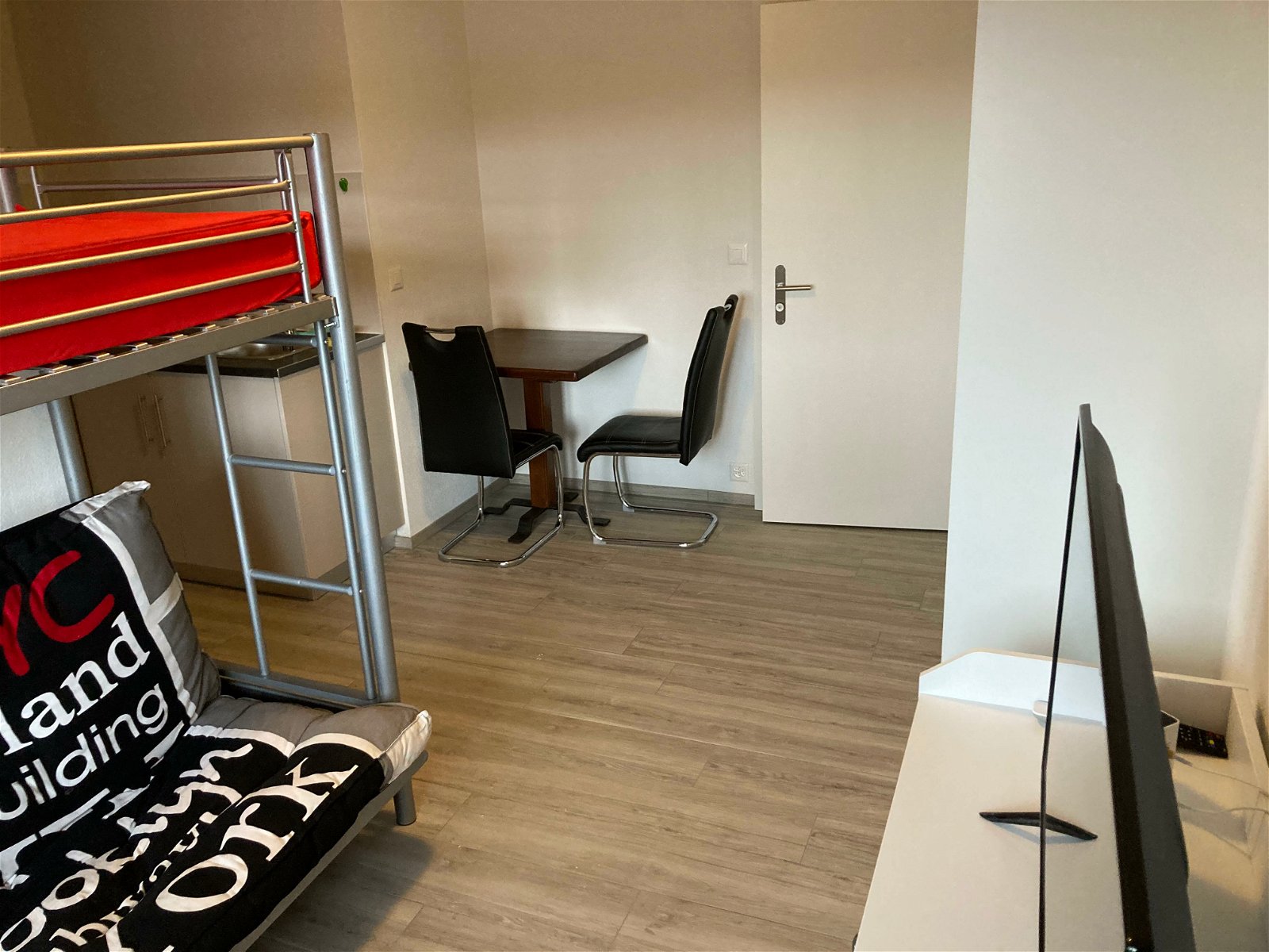 Itsenäinen Studio Forel (Lavaux) 251021