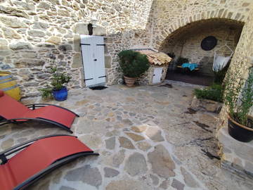 Logement entier à louer à Saint-Étienne-De-Fontbellon - photo 7-7