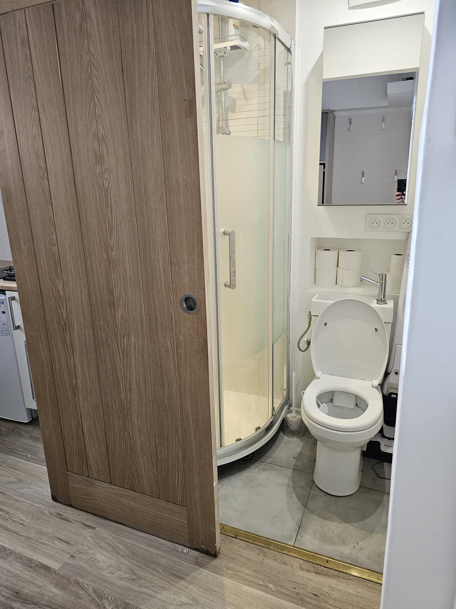 Oberoende Studio Paris 400303
