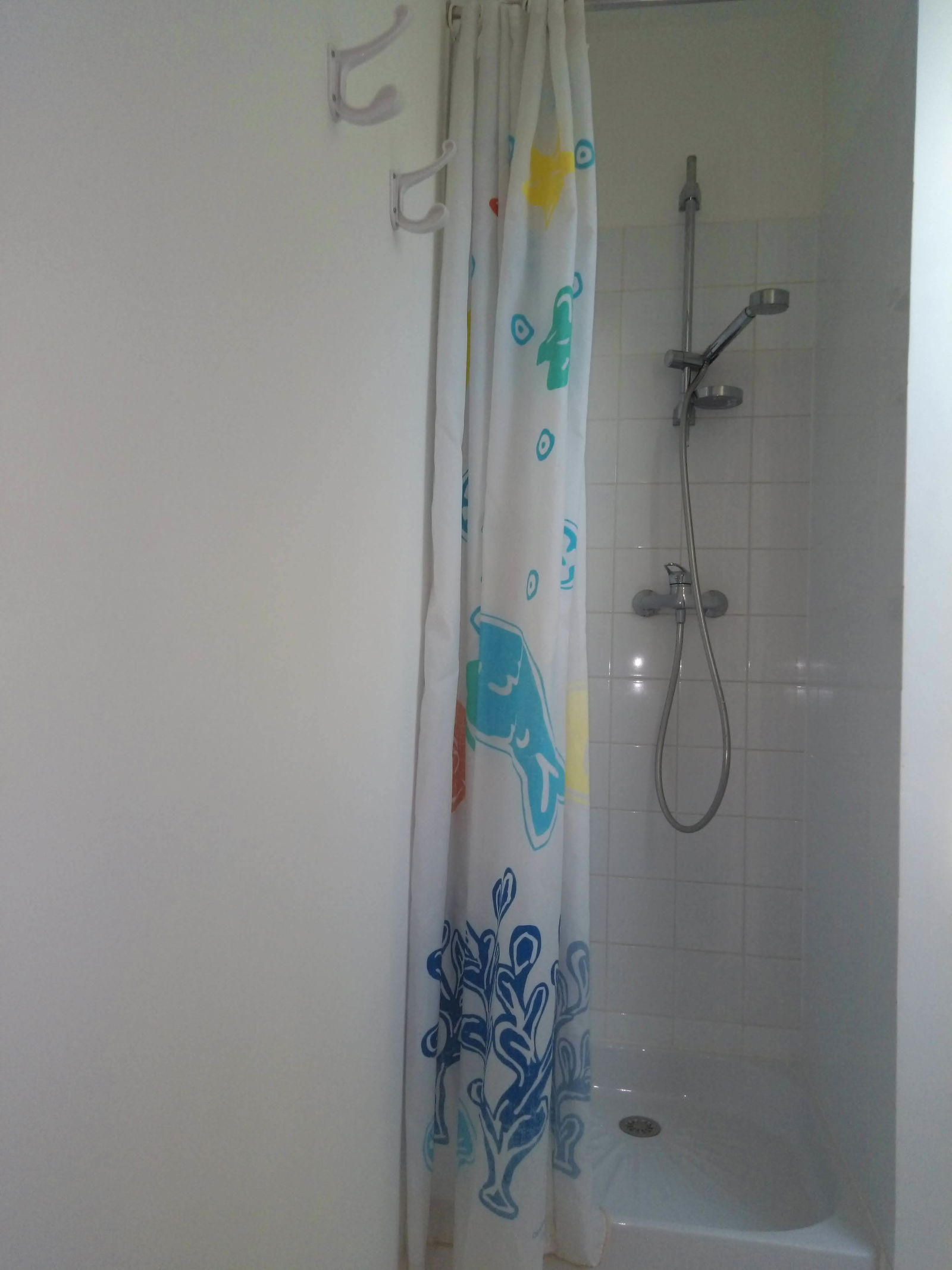 Homestay Villeneuve-le-Roi 75480