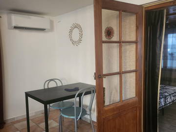 Gesamte Unterkunft zur Miete in Saint-Martin-De-Valgalgues - Foto 7 : Esszimmer-7