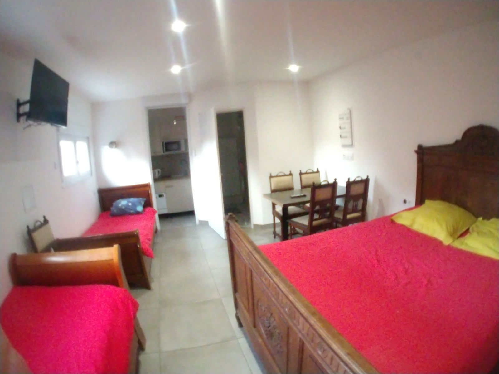 Onofhängeg Studio Til-Châtel 500908