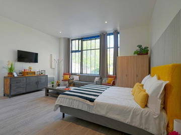 Studio For Rent Paris 600069-1