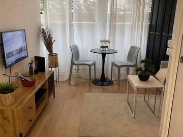 Studio À Louer Paris 598564-1