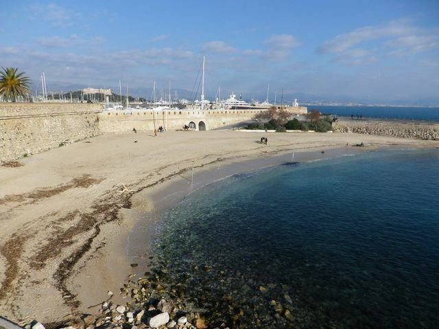 Studio Indépendant Antibes 49119