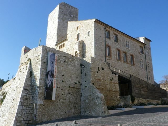 Studio Indépendant Antibes 49119