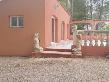 Chambre Chez L'habitant Pourrières 341131-4