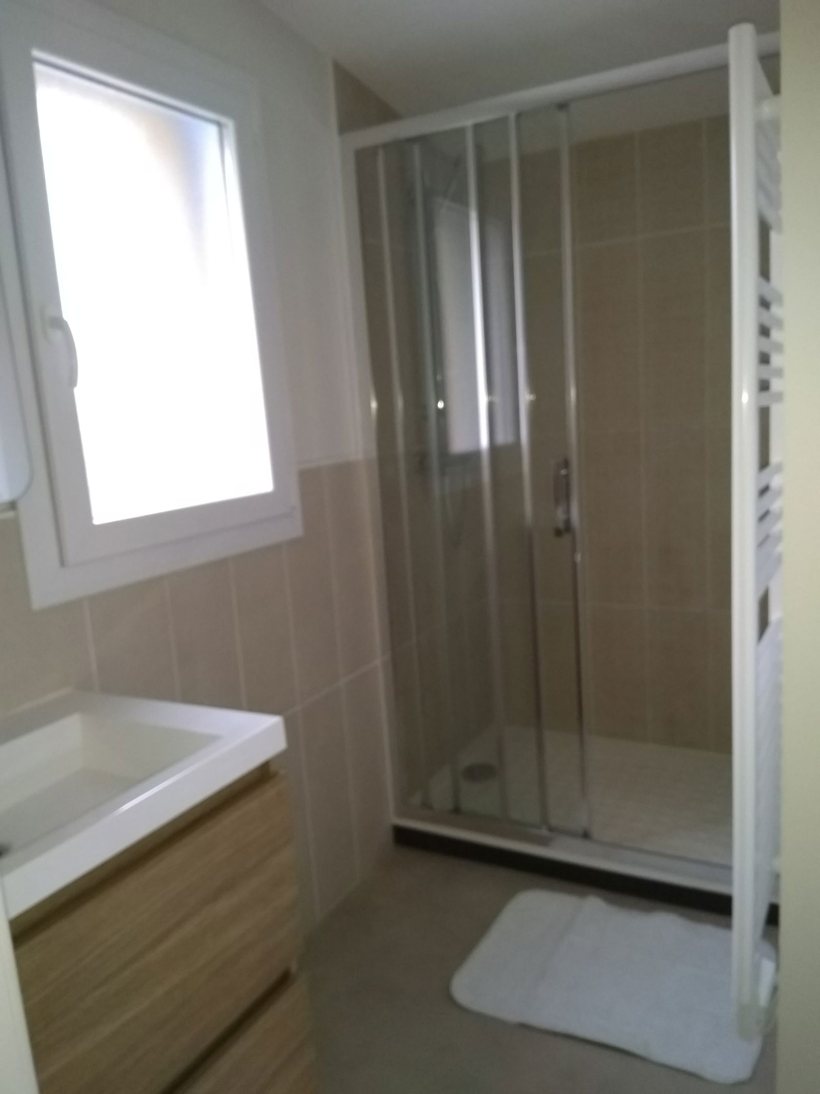 Homestay Issoudun 256002