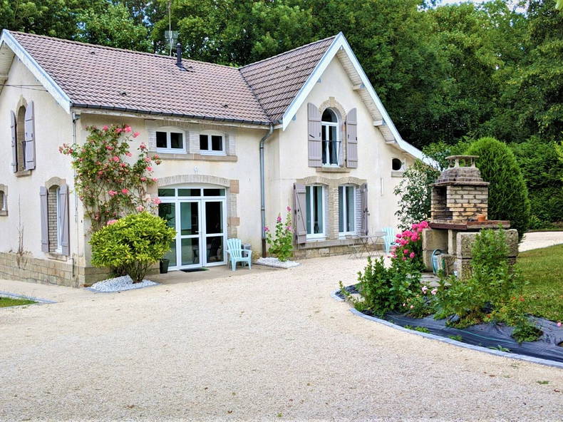 Ganzes Haus Contrexéville 245142-5