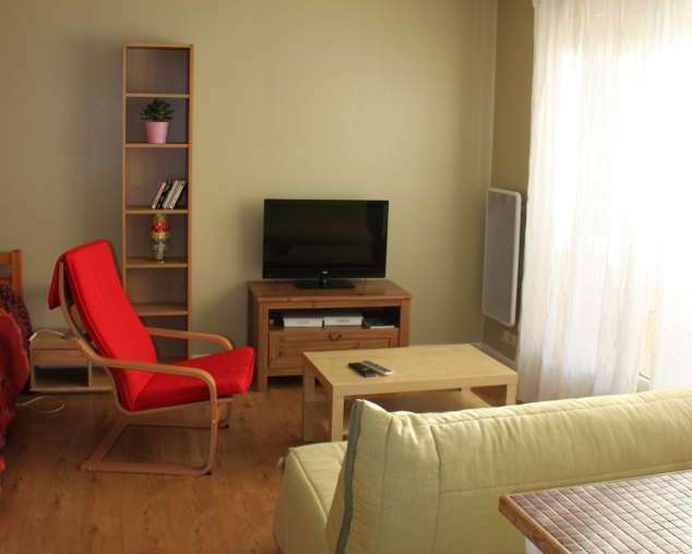 Oberoende Studio Corbeil-Essonnes 61540