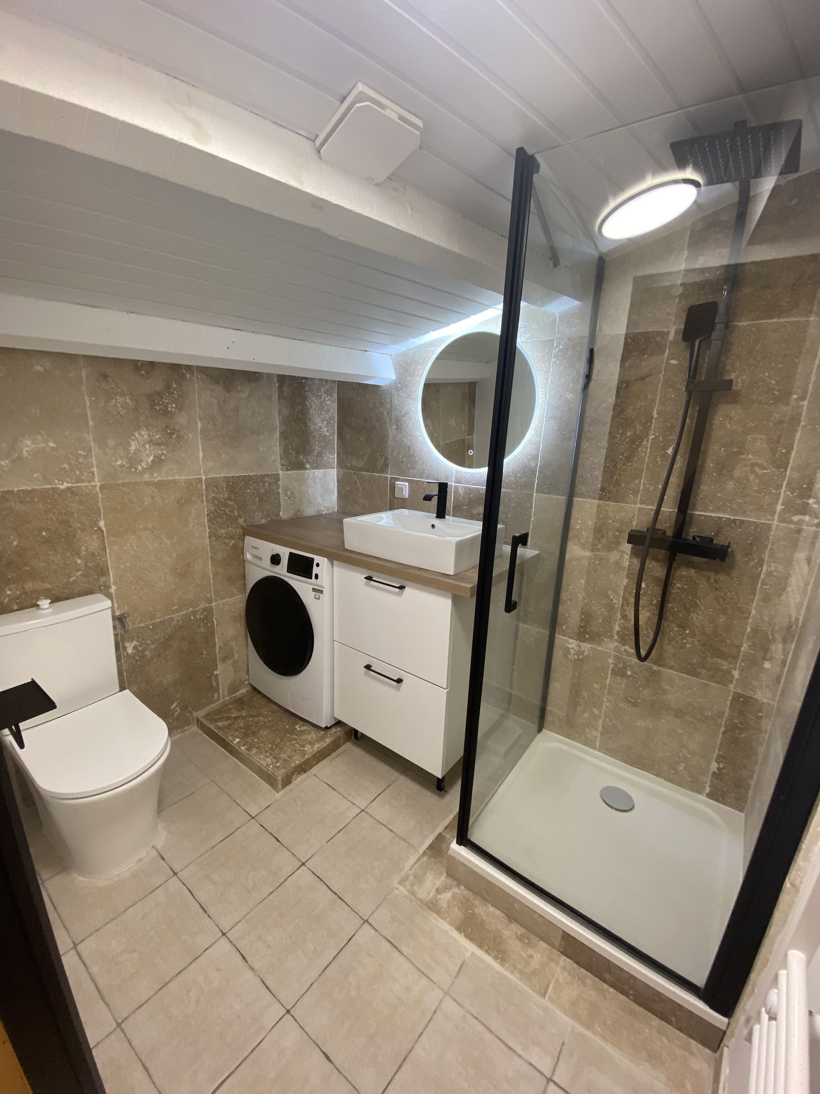 Niezależne Studio Eyguières 467023