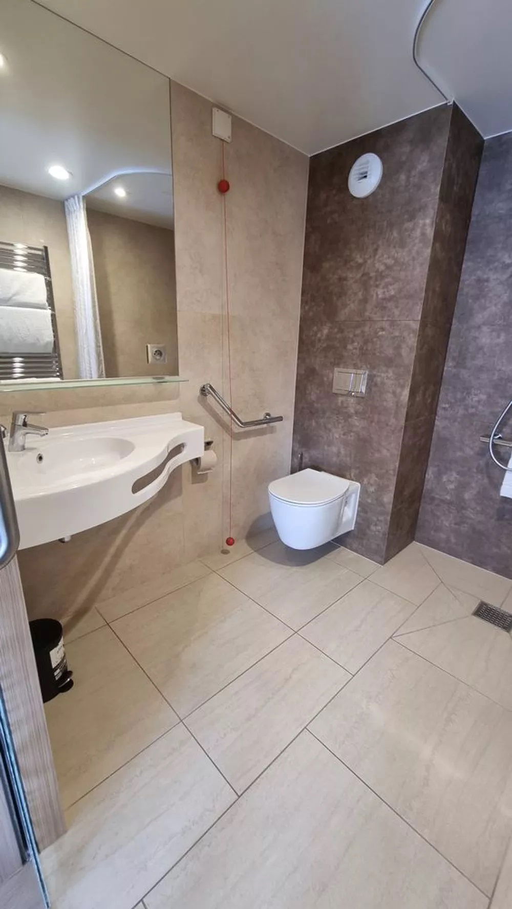 Niezależne Studio Chamblet 410391