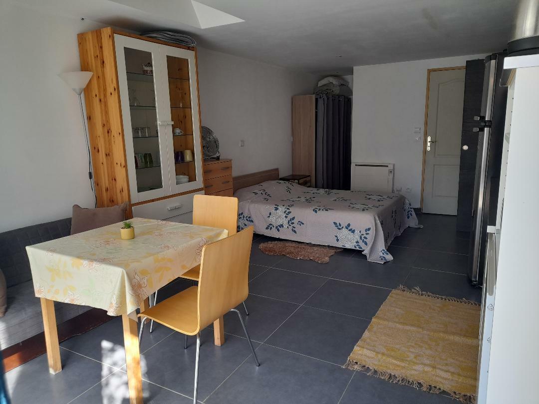 Entire Home Avignon 668347