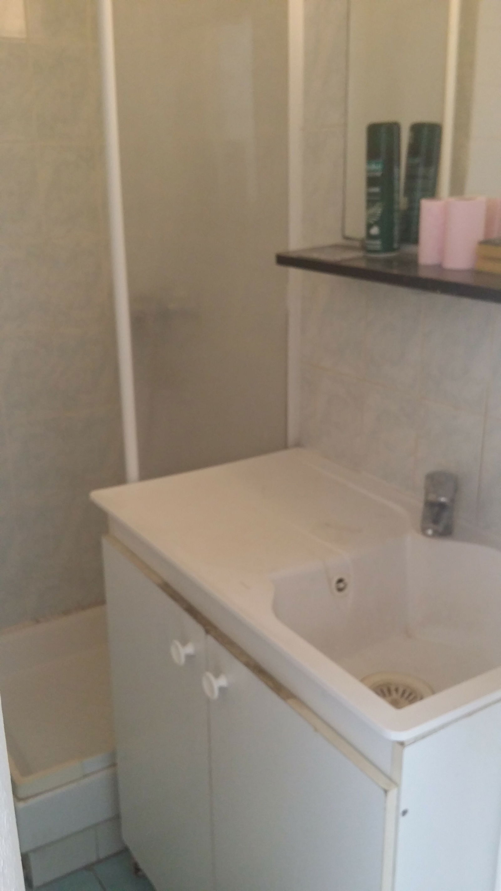 Onofhängeg Studio Paris 84432