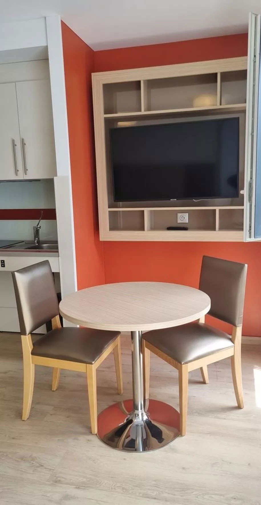 Onofhängeg Studio Chamblet 410391